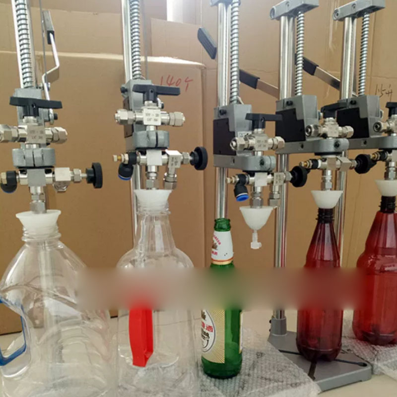 Máquina Manual para Prensar Ta - Wine Beer & Deli Reviews reseña y precio